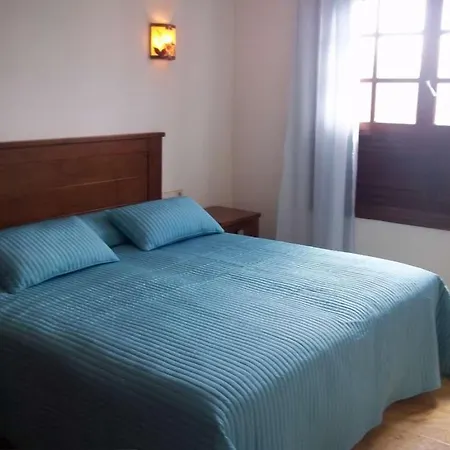 Playa Blanca Sleeps 6 Pool Wifi Villa *