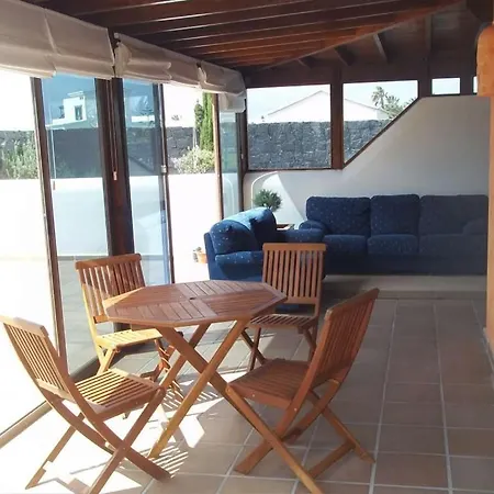 Villa Playa Blanca Sleeps 6 Pool Wifi